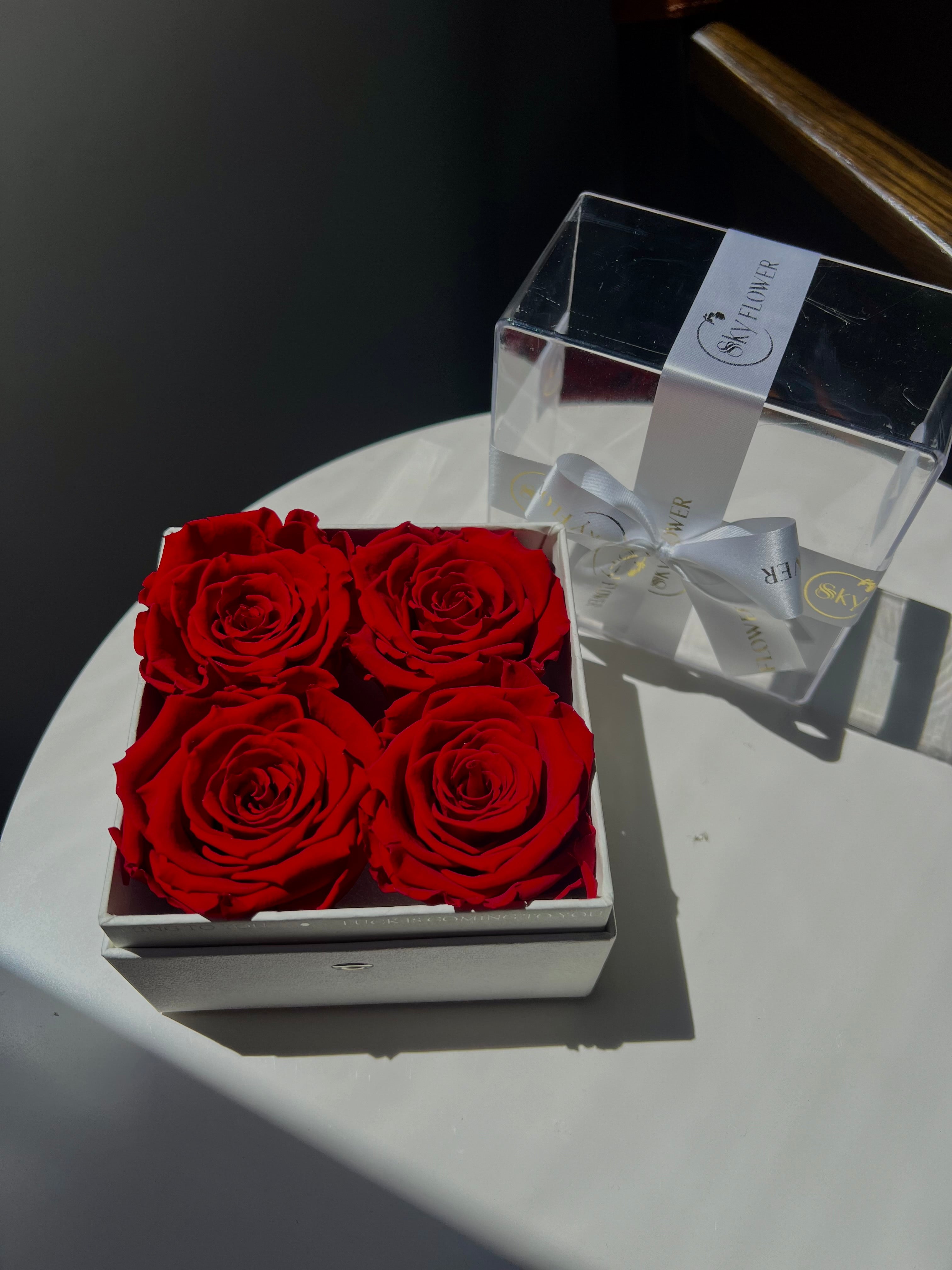 4 Preserved Roses