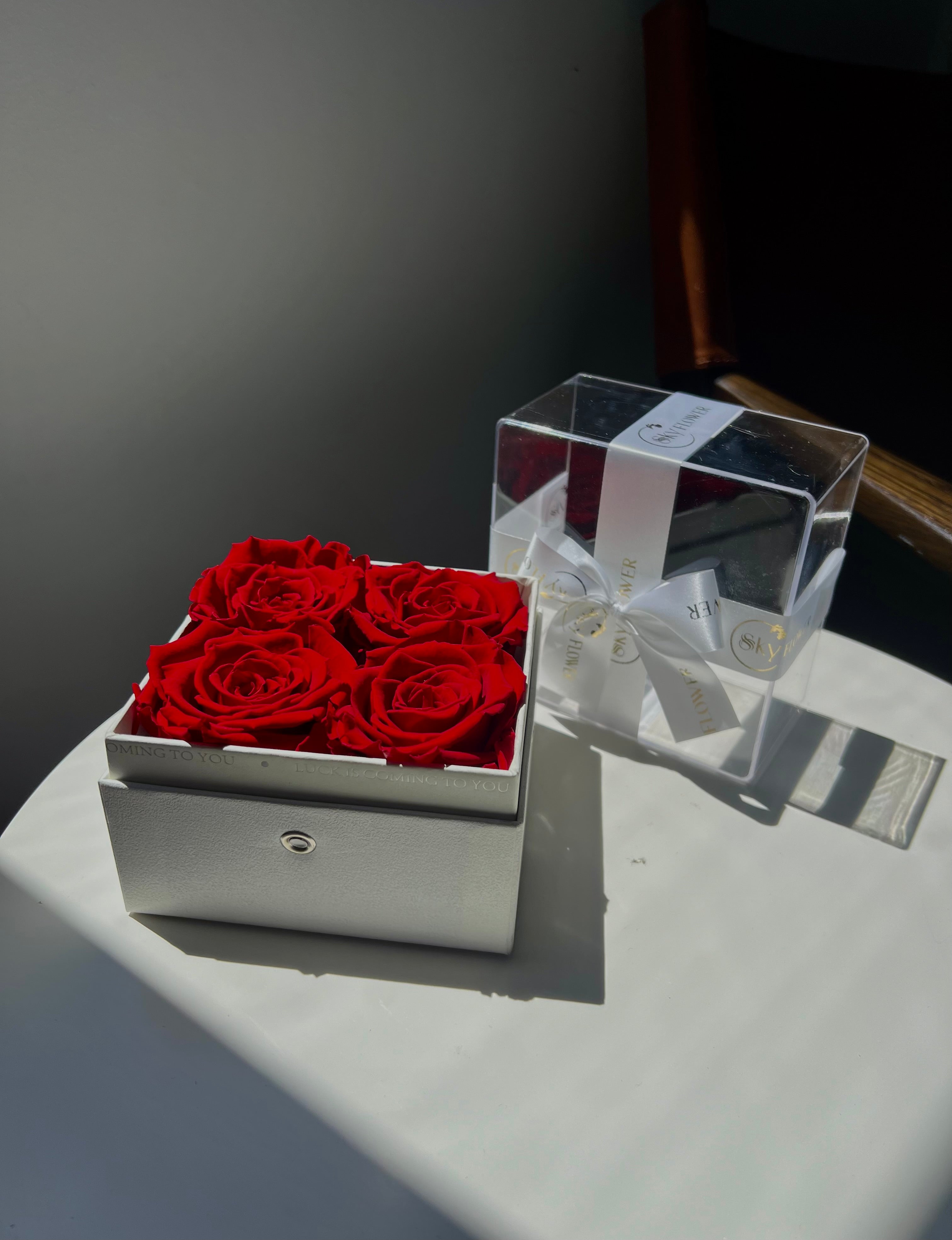 Mini Box Preserved Roses