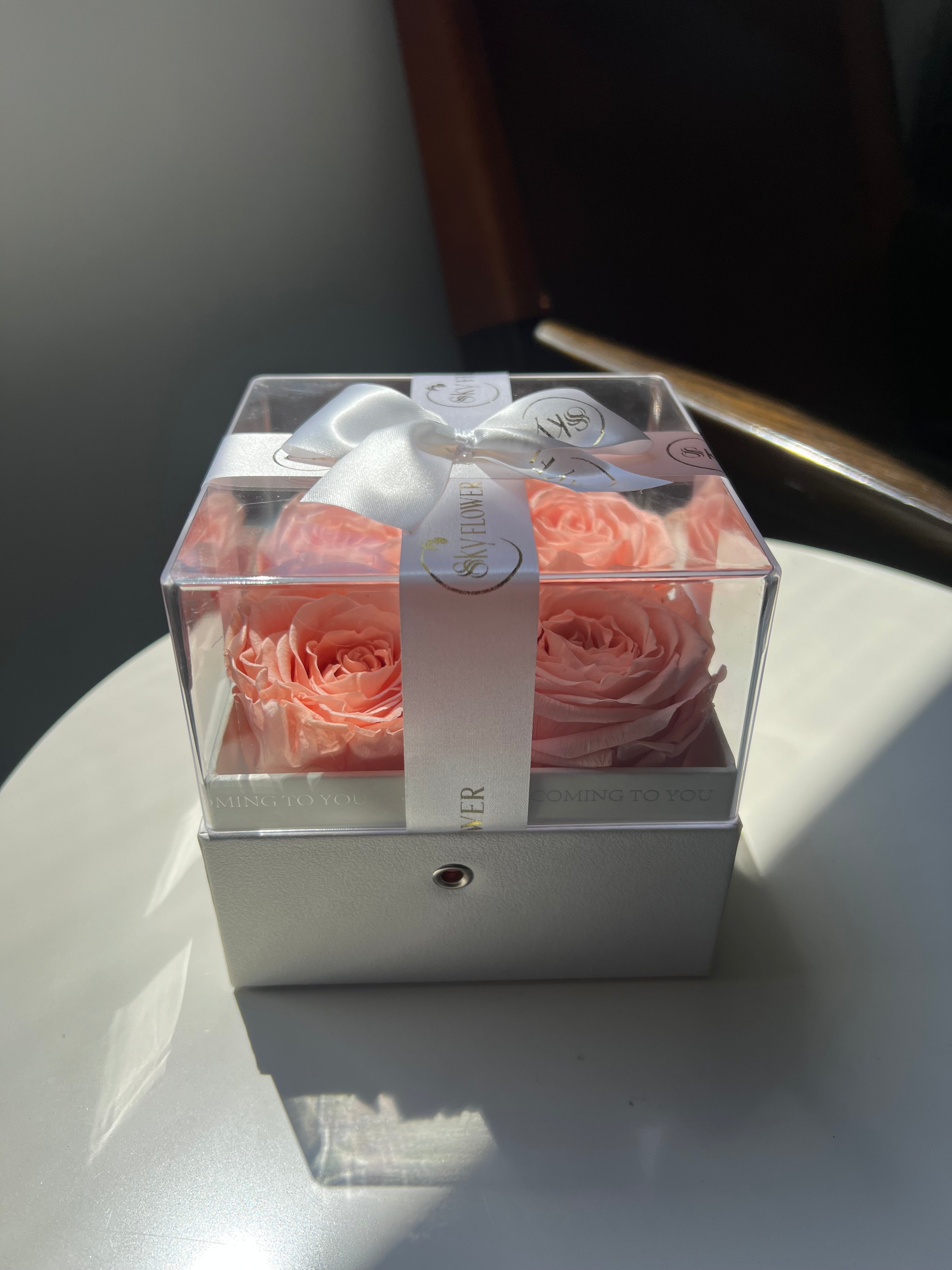 4 Preserved Roses