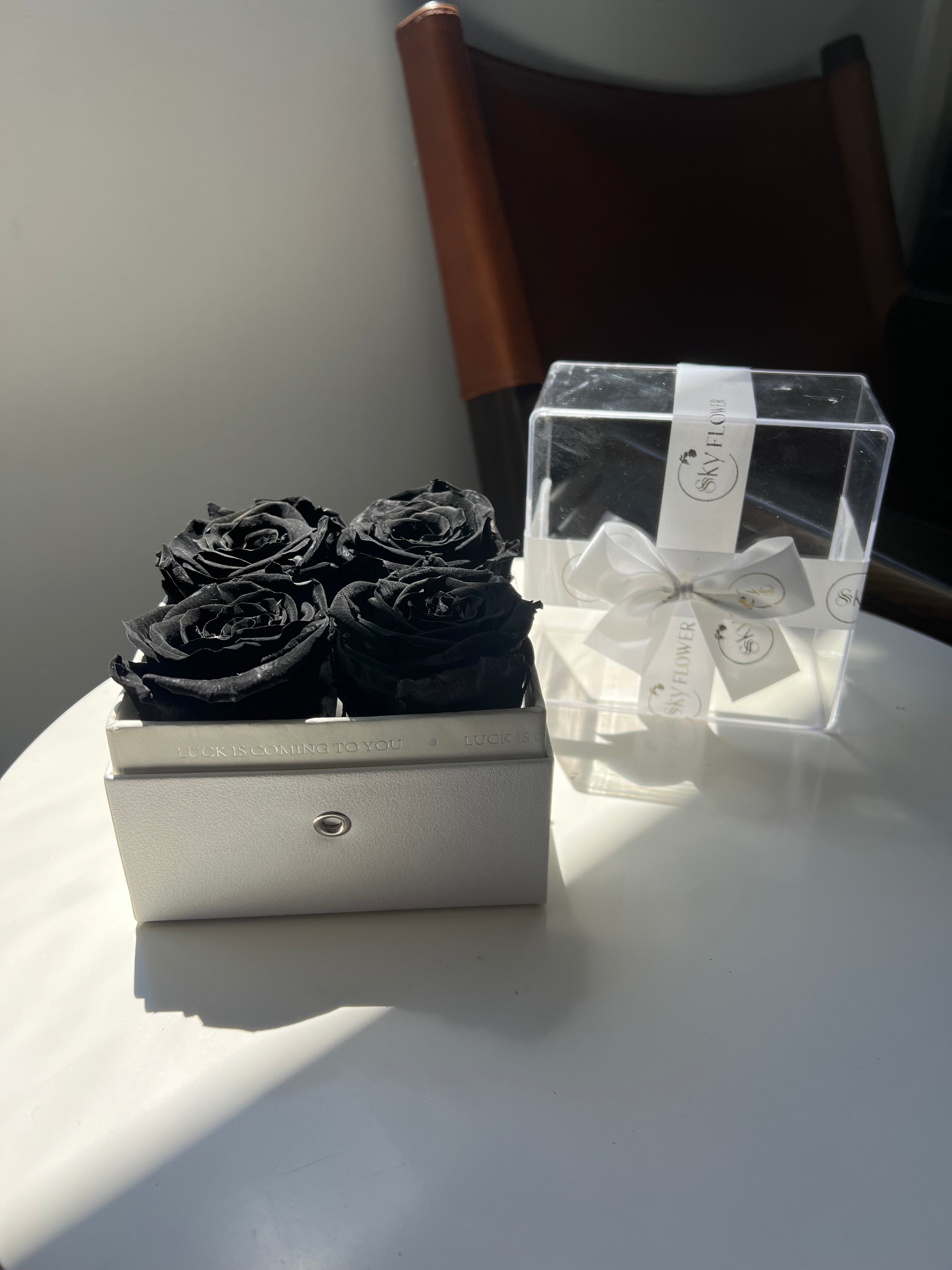 4 Preserved Roses