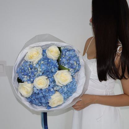 Mini Blue bouquet