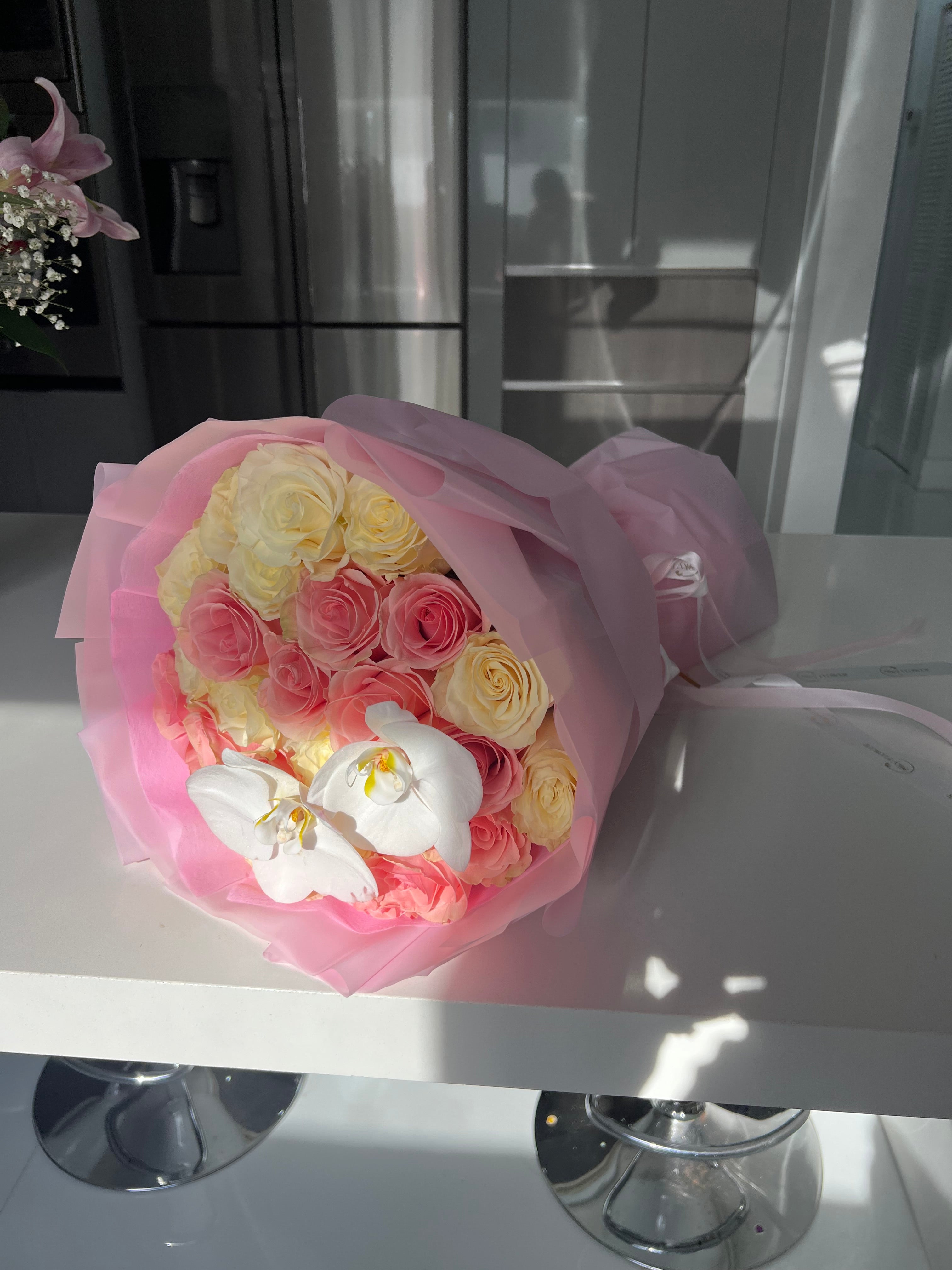 Mix white & pink Roses Bouquet